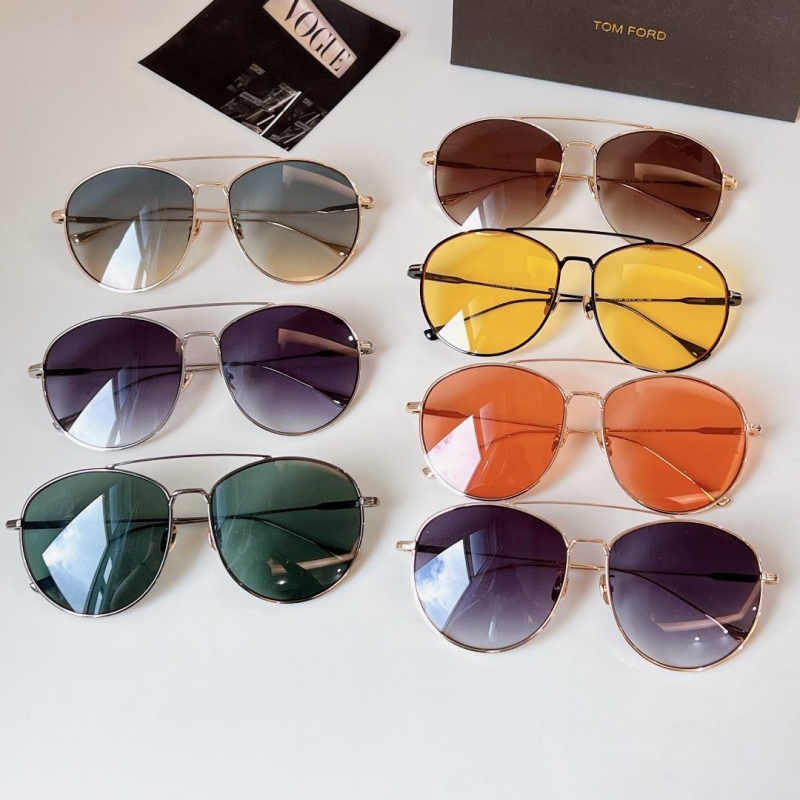 TOM FORD